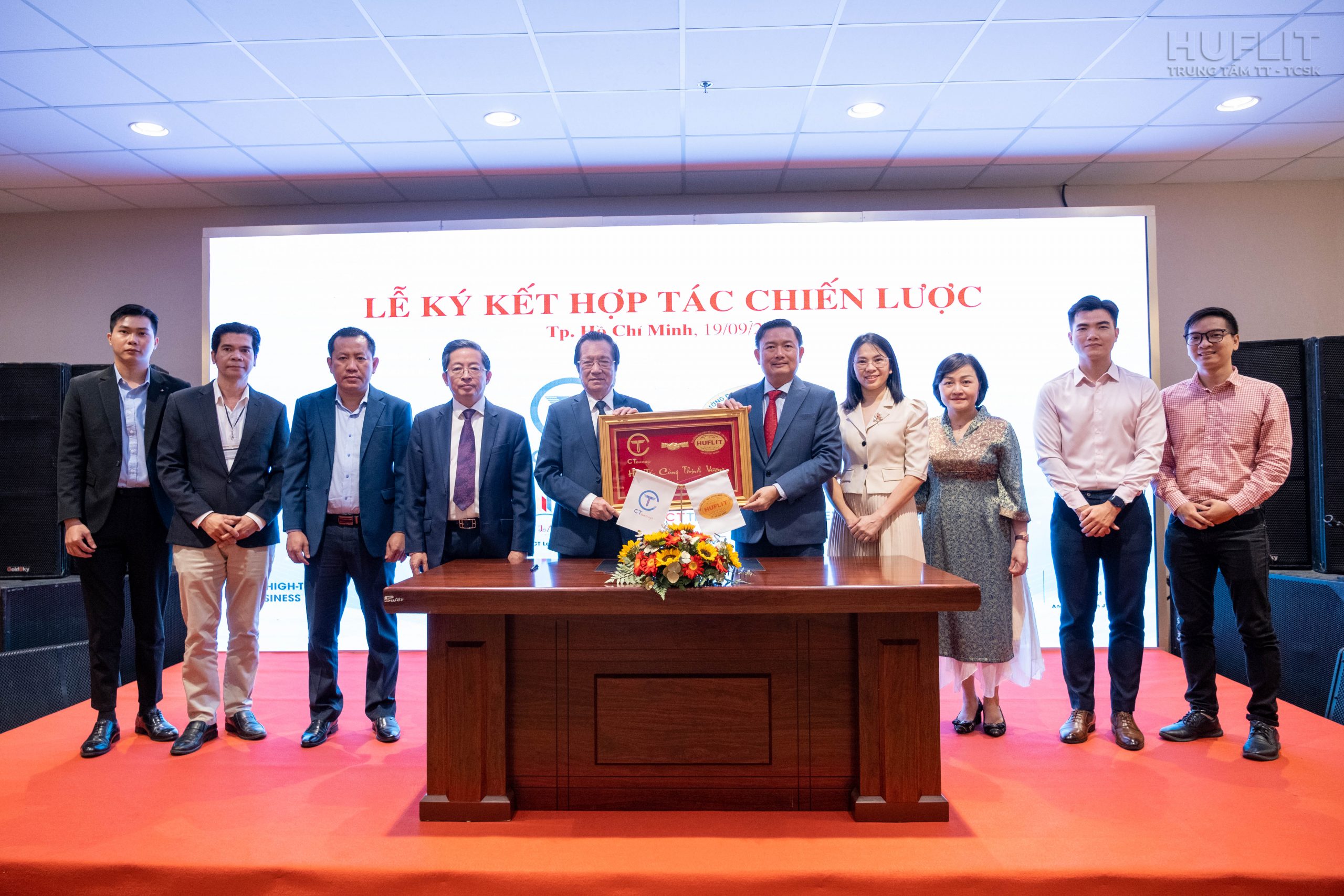 HUFLIT và CT Group chính thức trở thành đối tác MOU từ tháng 9/2023.